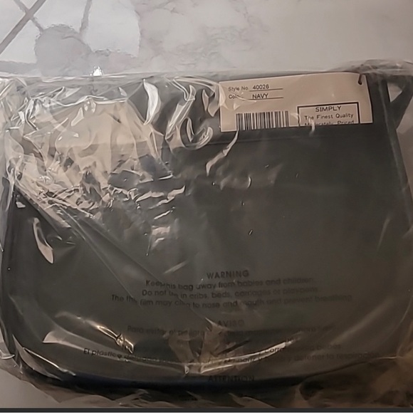 1/$40 - Any color - FASHION CROSSBODY HANDBAG - bundle to save more - Picture 5 of 12